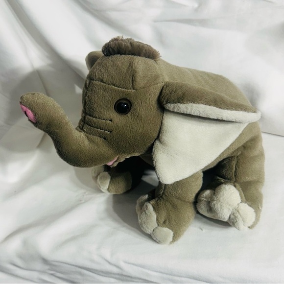 Wild Republic Cuddlekins Baby Elephant Plush Sitting Stuffed Animal Realistic - Picture 2 of 6